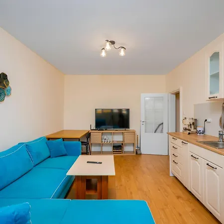 Your 2bd Away From With Working Space Apartament *